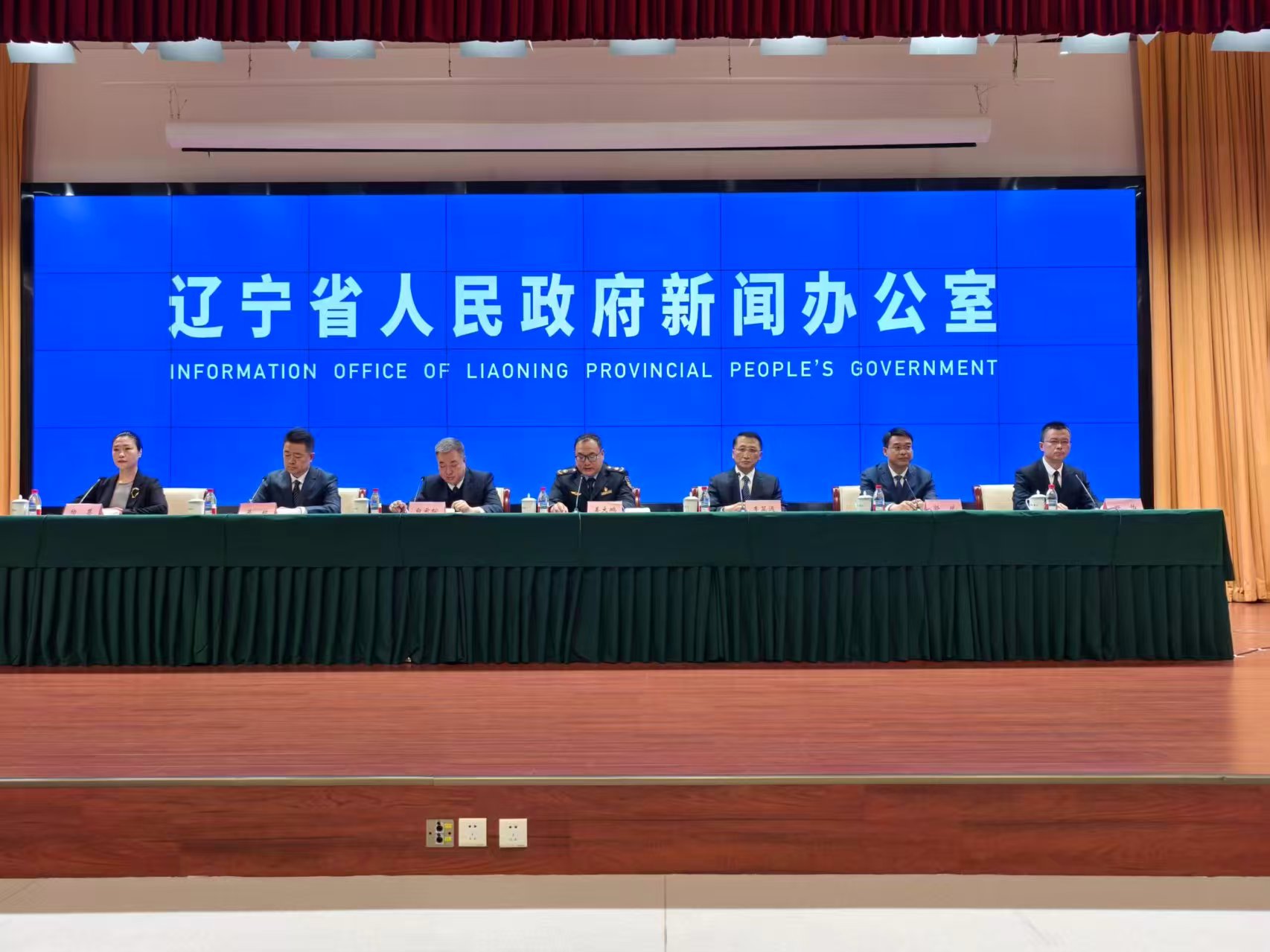 微信图片_20251022094945_407 微信图片_20251022094945_407